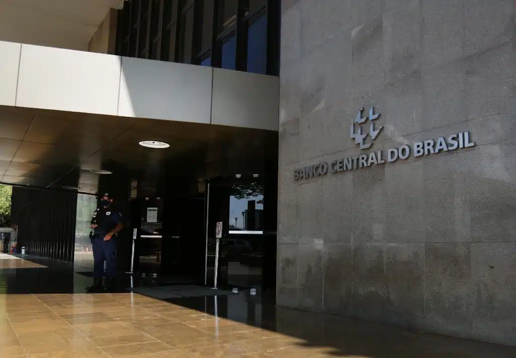 banco-central-do-brasil-o-que-e-como-funciona-e-funcoes-do-bacen-1024x711.jpg Entendendo a Selic Over em Detalhes: O Que é, Como Funciona e Seu Impacto em 2025